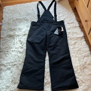 NWT Men’s black Suspender ski pants by Obermeyer in hard to find Short length.